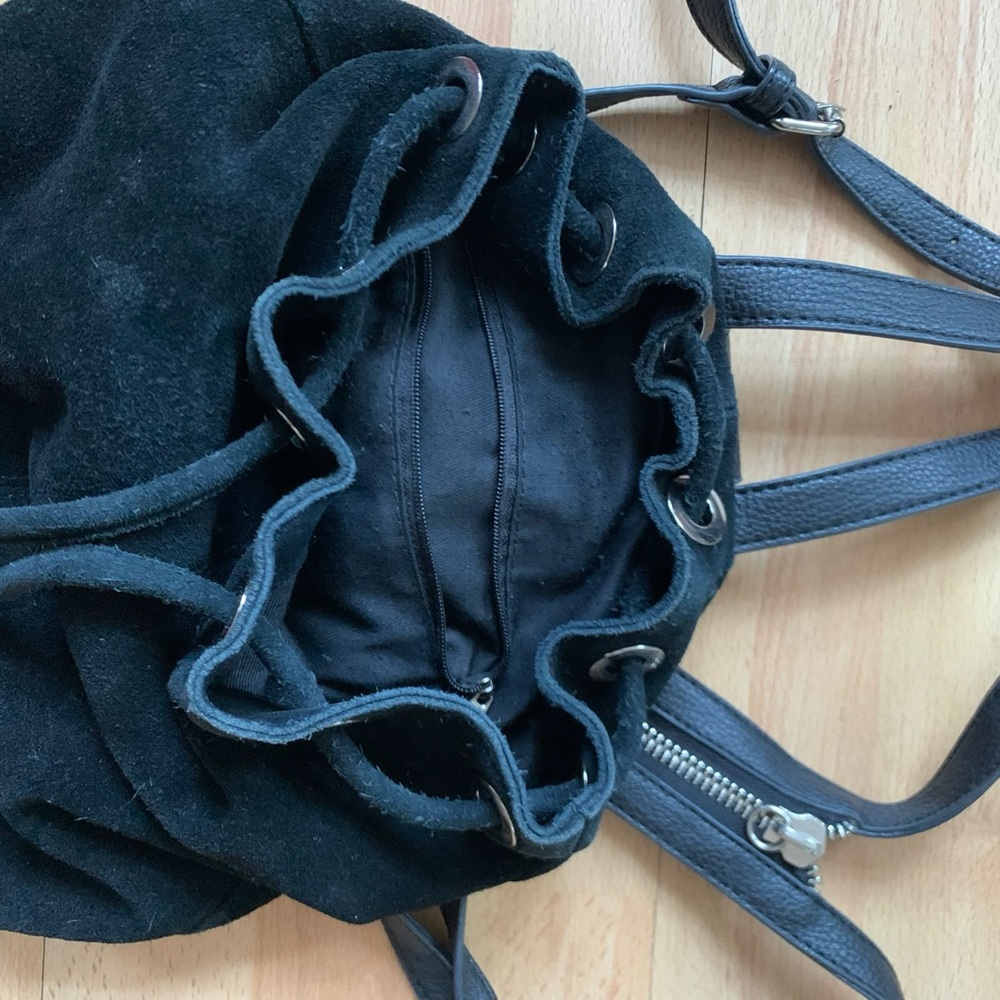 Y2K Black real Suede Drawstring purse Backpack with leather trim silver hardware - Picture 6 of 7